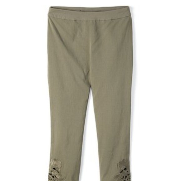 INC International Concepts Pants - NWT INC by Macy's Moss Mountain Lace - Inset Crop Leggings